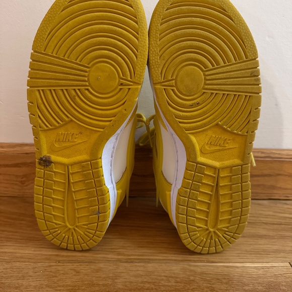 Nike Dunk Low Twist "Vivid Sulfur" sneaker - Picture 6 of 8